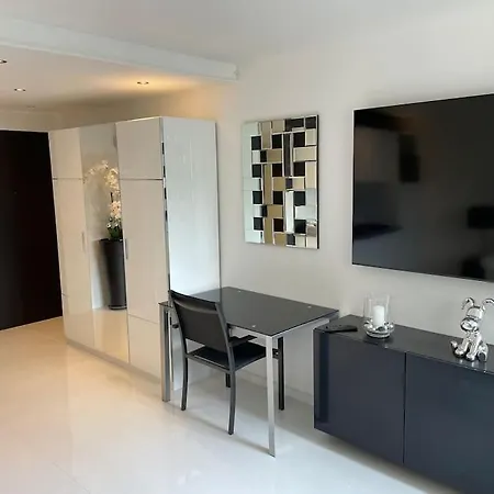 Eider Croisette * カンヌ